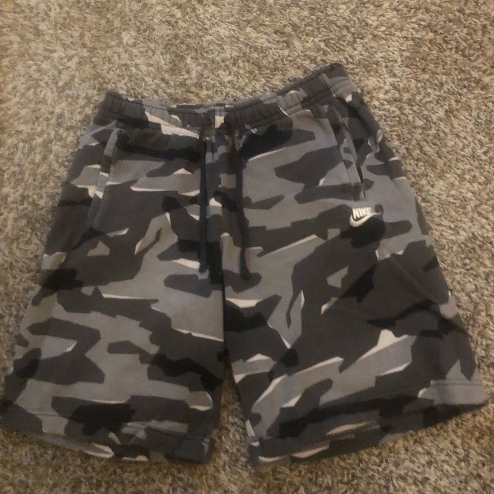 Nike camo shorts